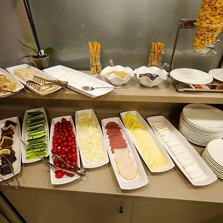 מלון Diamond Down Town *