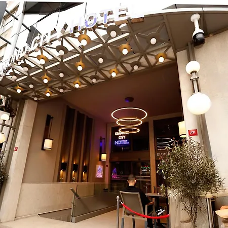 Diamond Down Town Hotel