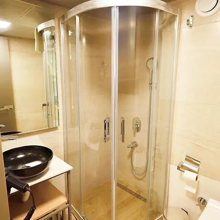 מלון Diamond Down Town *